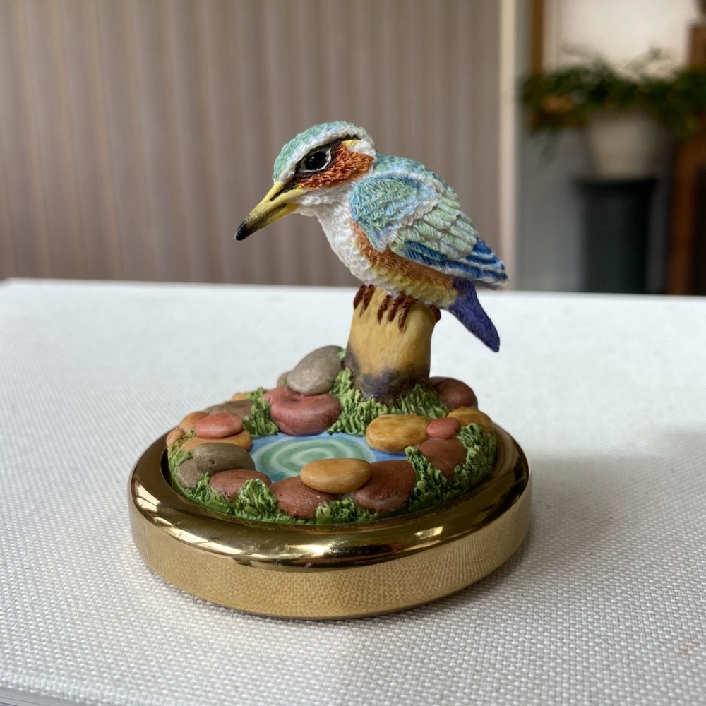 Stuart Houghton kingfisher brass paperweight